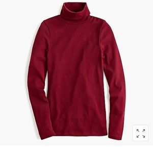 J.Crew Perfect fit Turtleneck Burgundy small